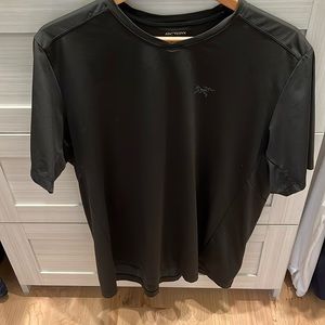 ARCTERYX Mens Size XL T Shirt Black